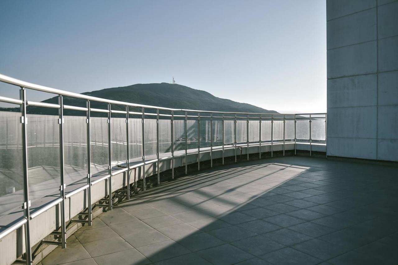 Sky Deluxe 3 Fitness & Spa Apartment Skopje Luaran gambar
